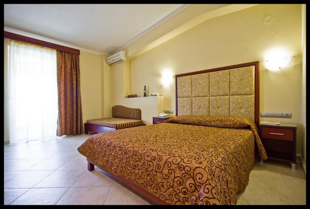 Hotel Sarti Beach חדר תמונה